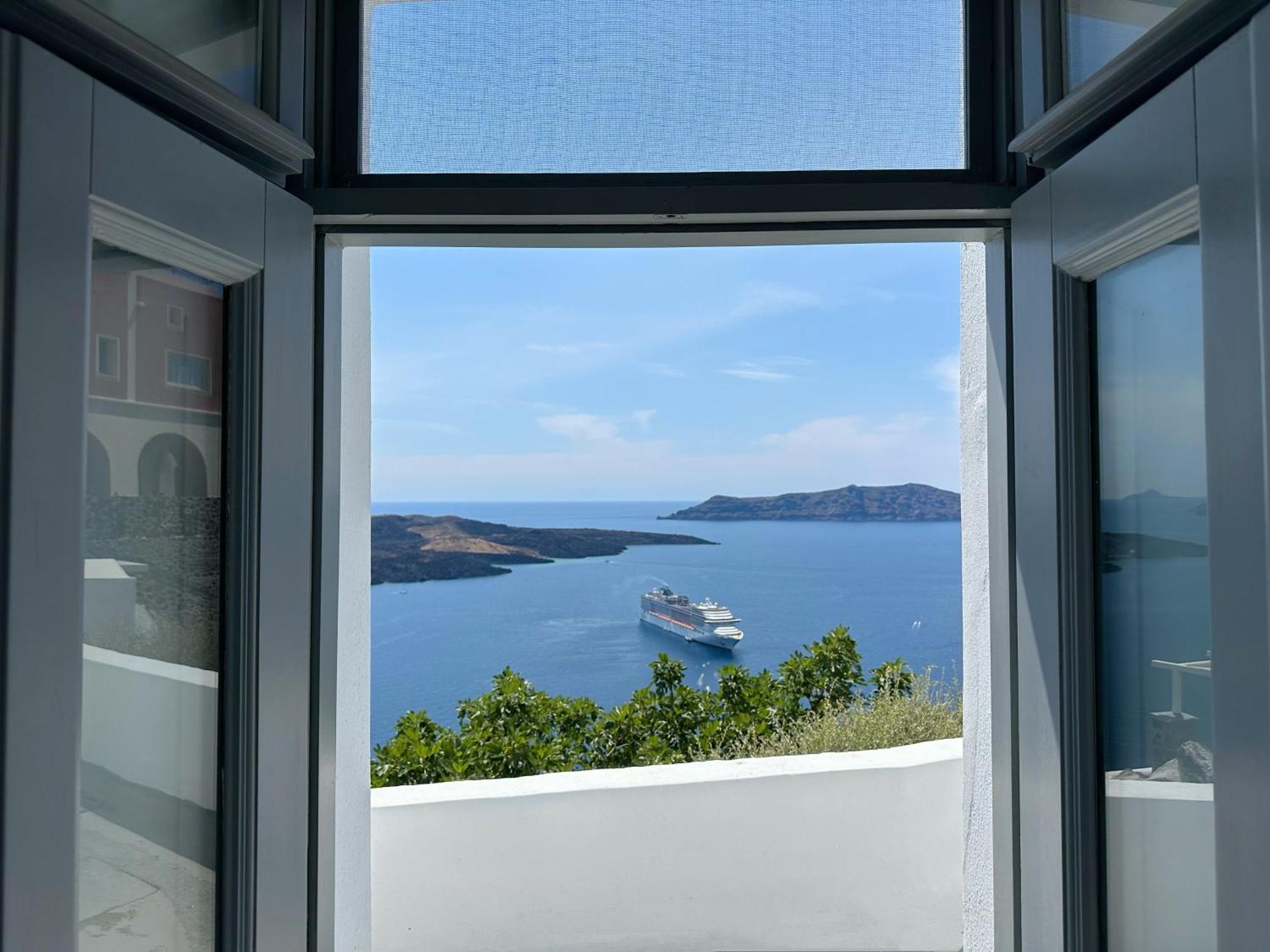 Dagaz Suites Fira  Exterior photo